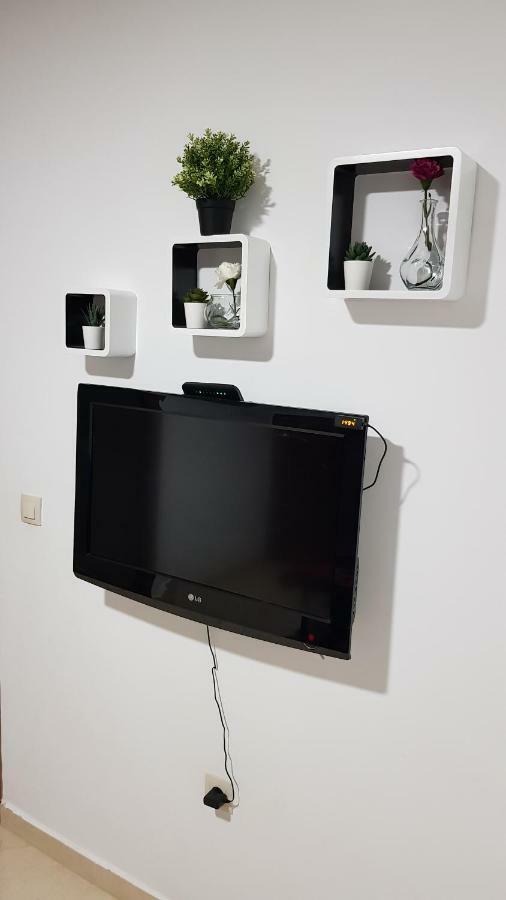 Appartement Au Centre De Martil Luaran gambar